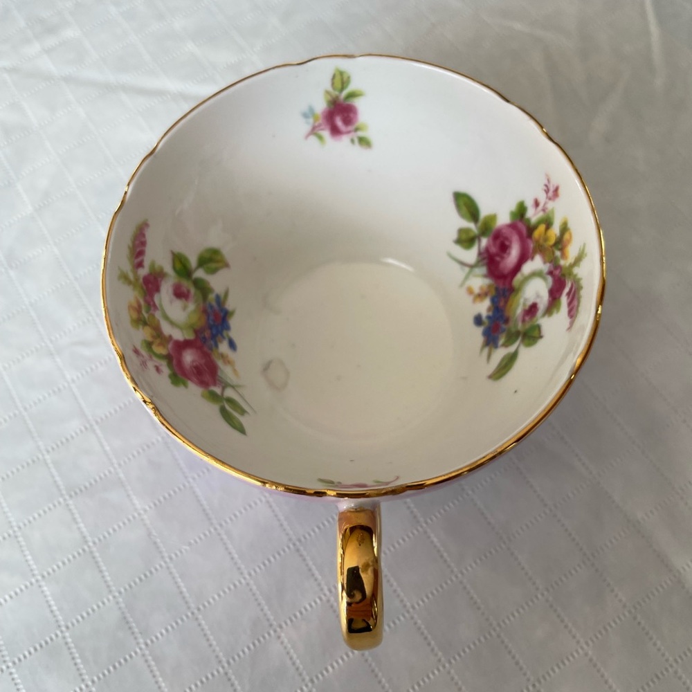 Shelley Tea Cup and Saucer. Fine Bone China Lavender